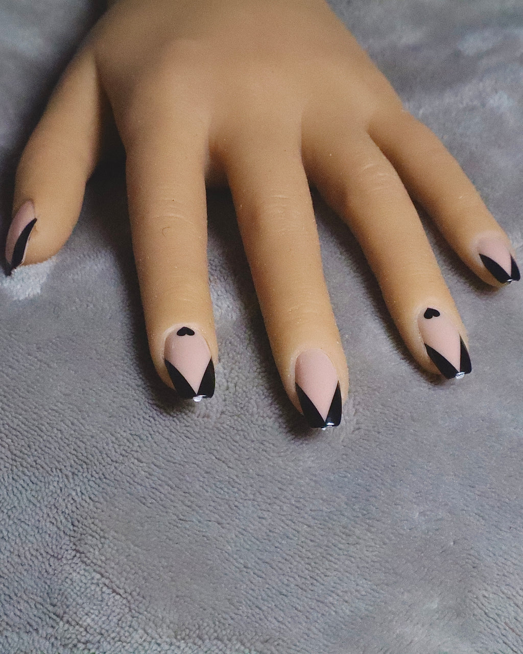Black Hearts Nail Set