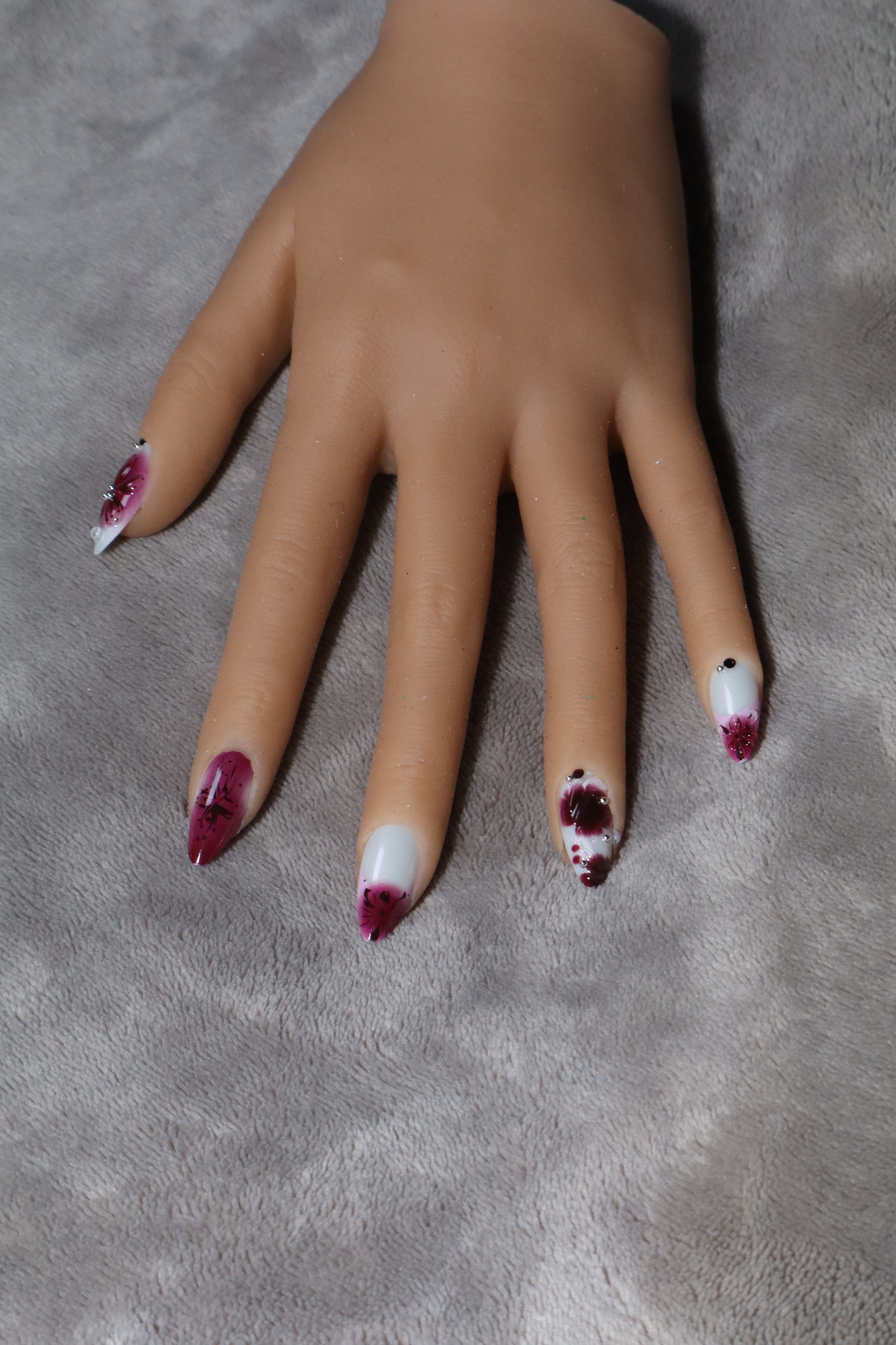 Wine Drips Nail Set