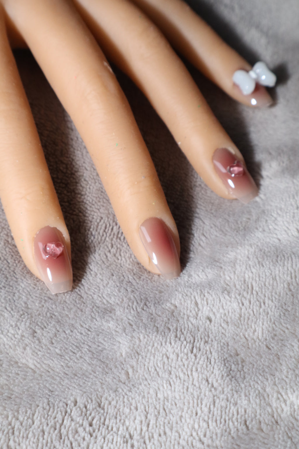 Bow Tie Nail Set