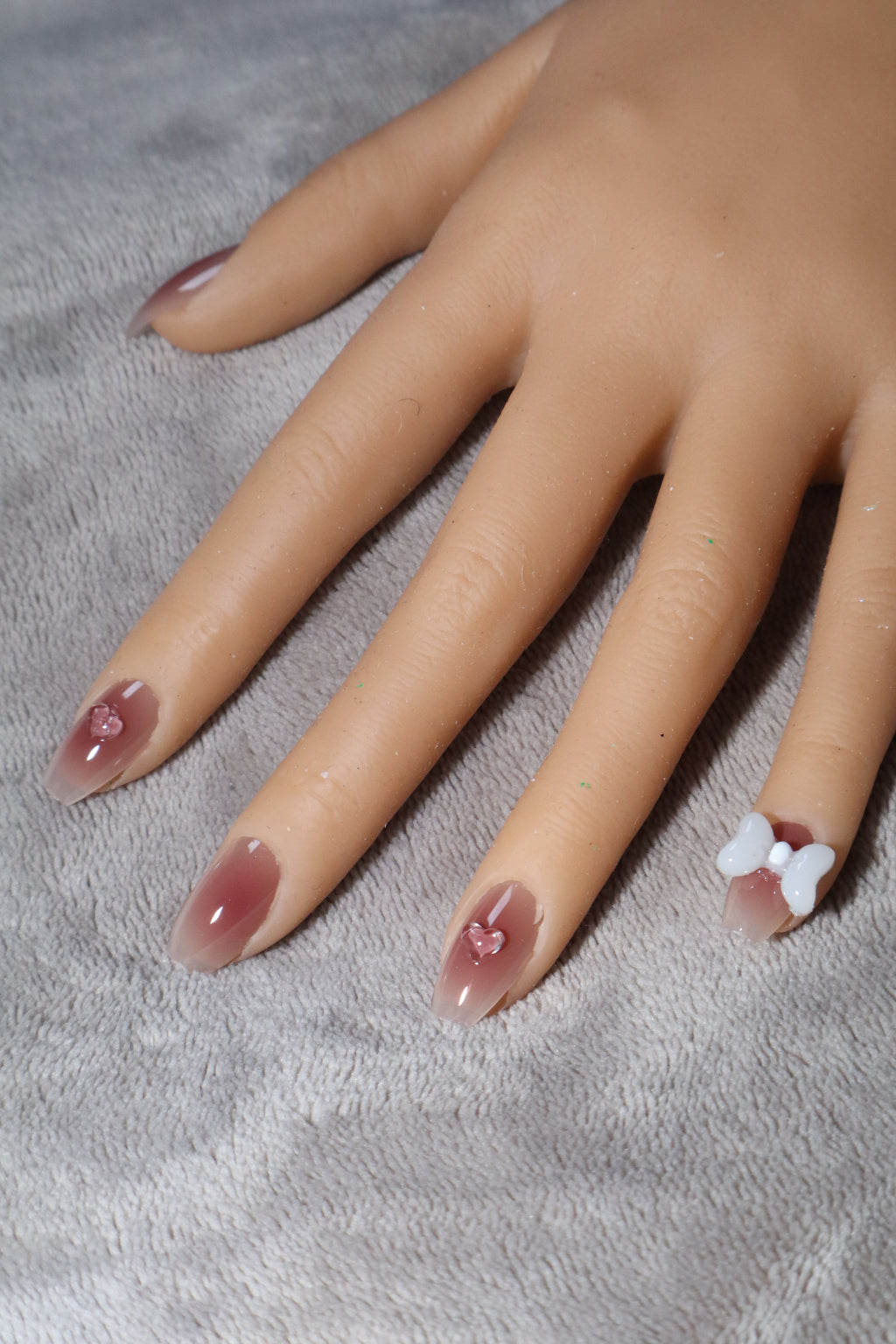 Bow Tie Nail Set