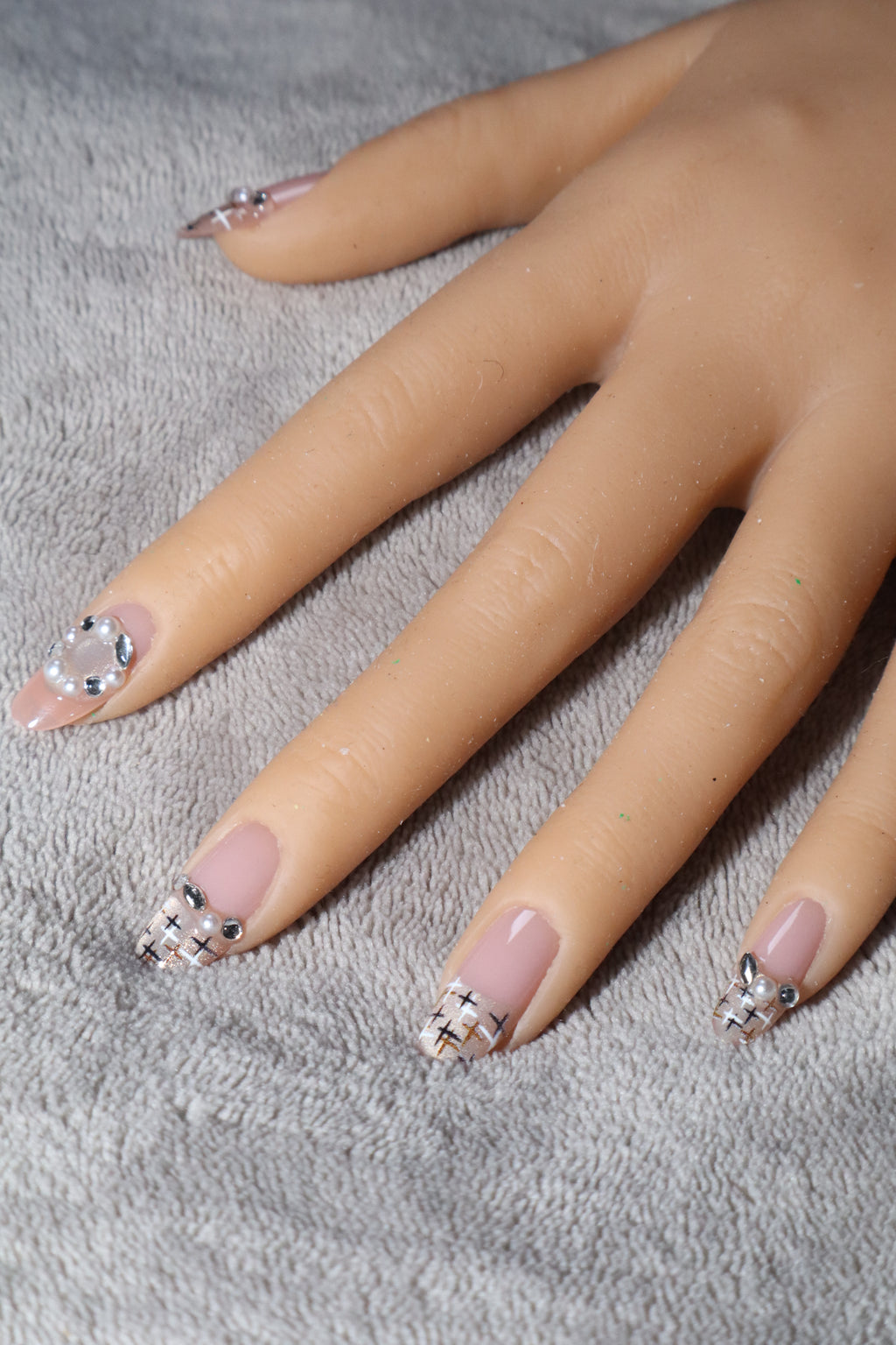 Classic Chic Nail Set