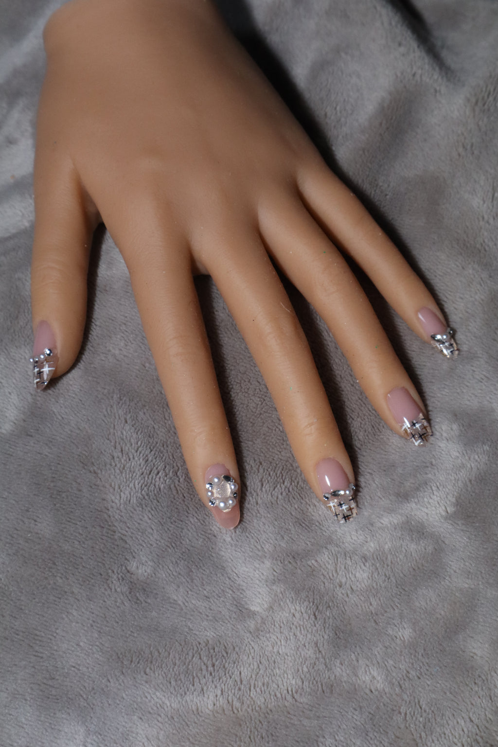 Classic Chic Nail Set